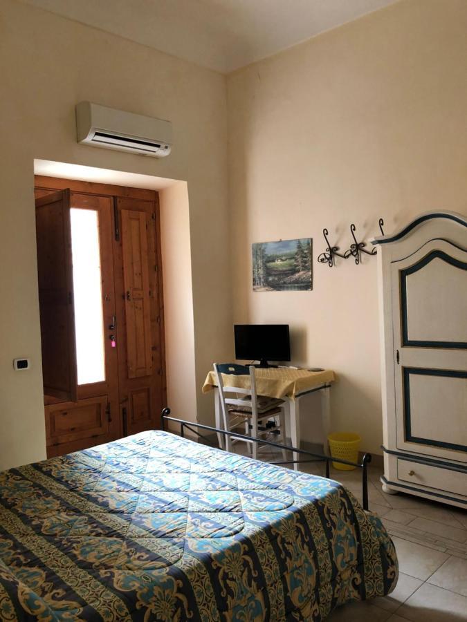 B&B Candido Vacanze モーディカ エクステリア 写真